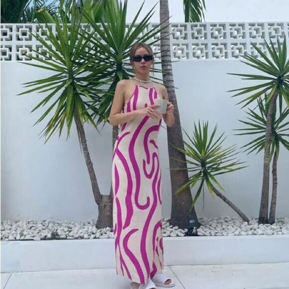 Mango blogger favorite printed halter neck flowy dress - Picture 2 of 11